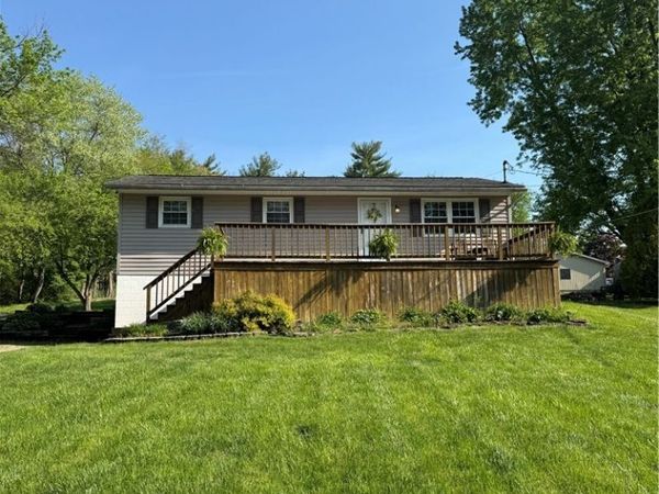 1445 My Dr , Zanesville, OH 43701