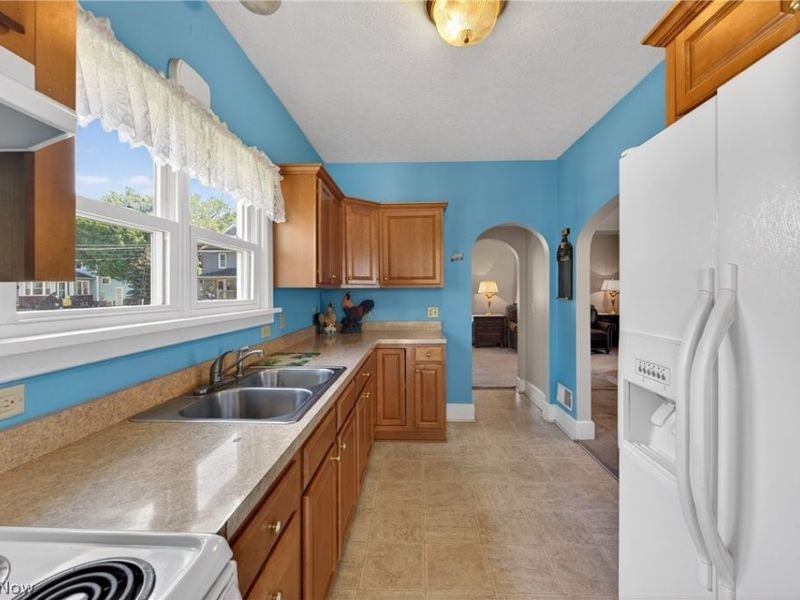 713 W Oak Street, Orrville, OH 44667 Photo 13