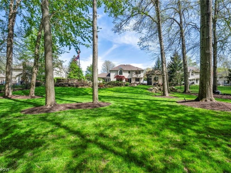 3640 Parson Pond Circle, Westlake, OH 44145 Photo 11