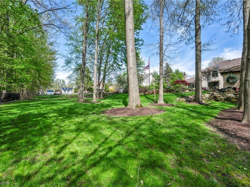 3640 Parson Pond Circle, Westlake, OH 44145 Photo 12