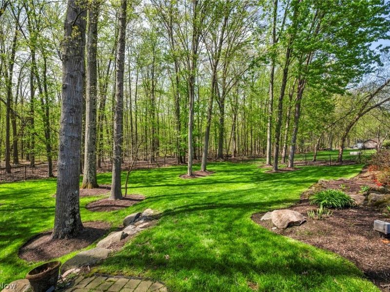 3640 Parson Pond Circle, Westlake, OH 44145 Photo 13