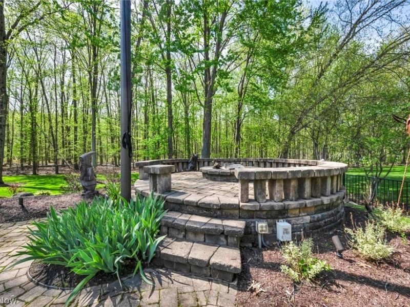 3640 Parson Pond Circle, Westlake, OH 44145 Photo 14