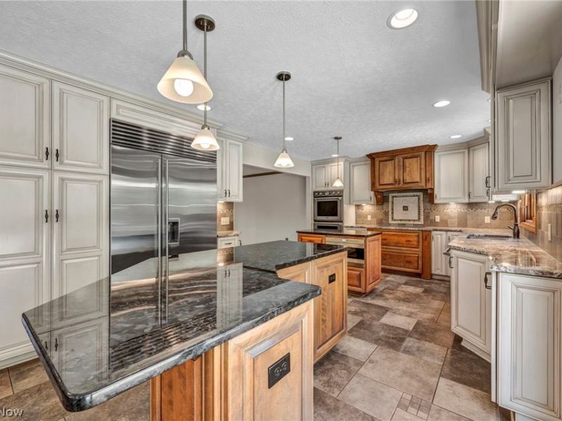 3640 Parson Pond Circle, Westlake, OH 44145 Photo 16