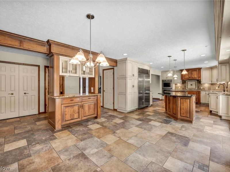 3640 Parson Pond Circle, Westlake, OH 44145 Photo 20