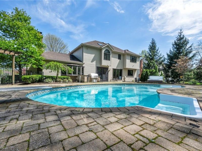 3640 Parson Pond Circle, Westlake, OH 44145 Photo 9