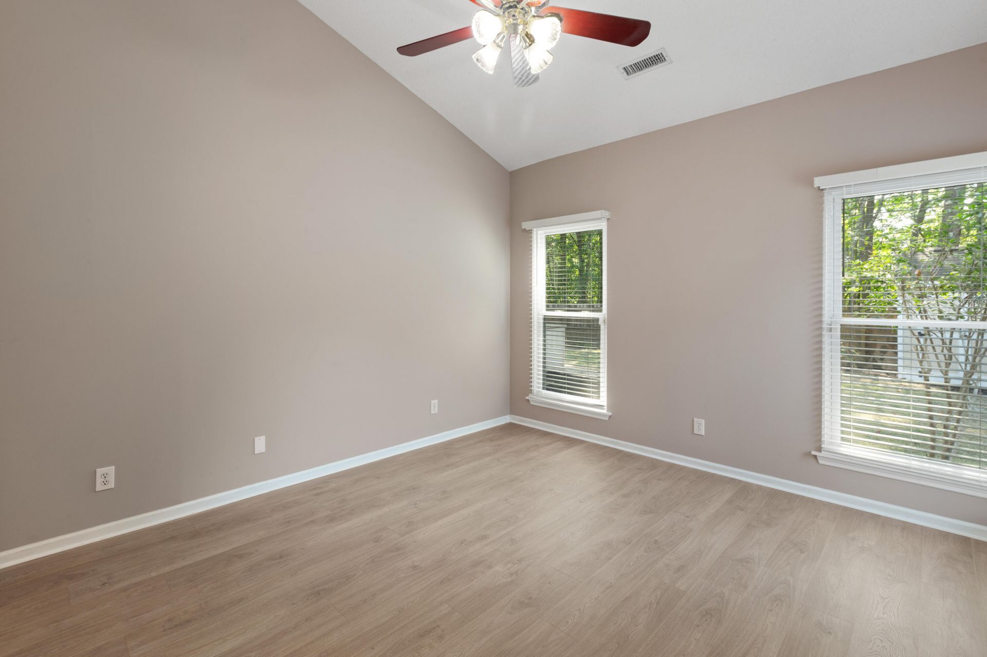 3017 Harris Mill Drive Photo 13