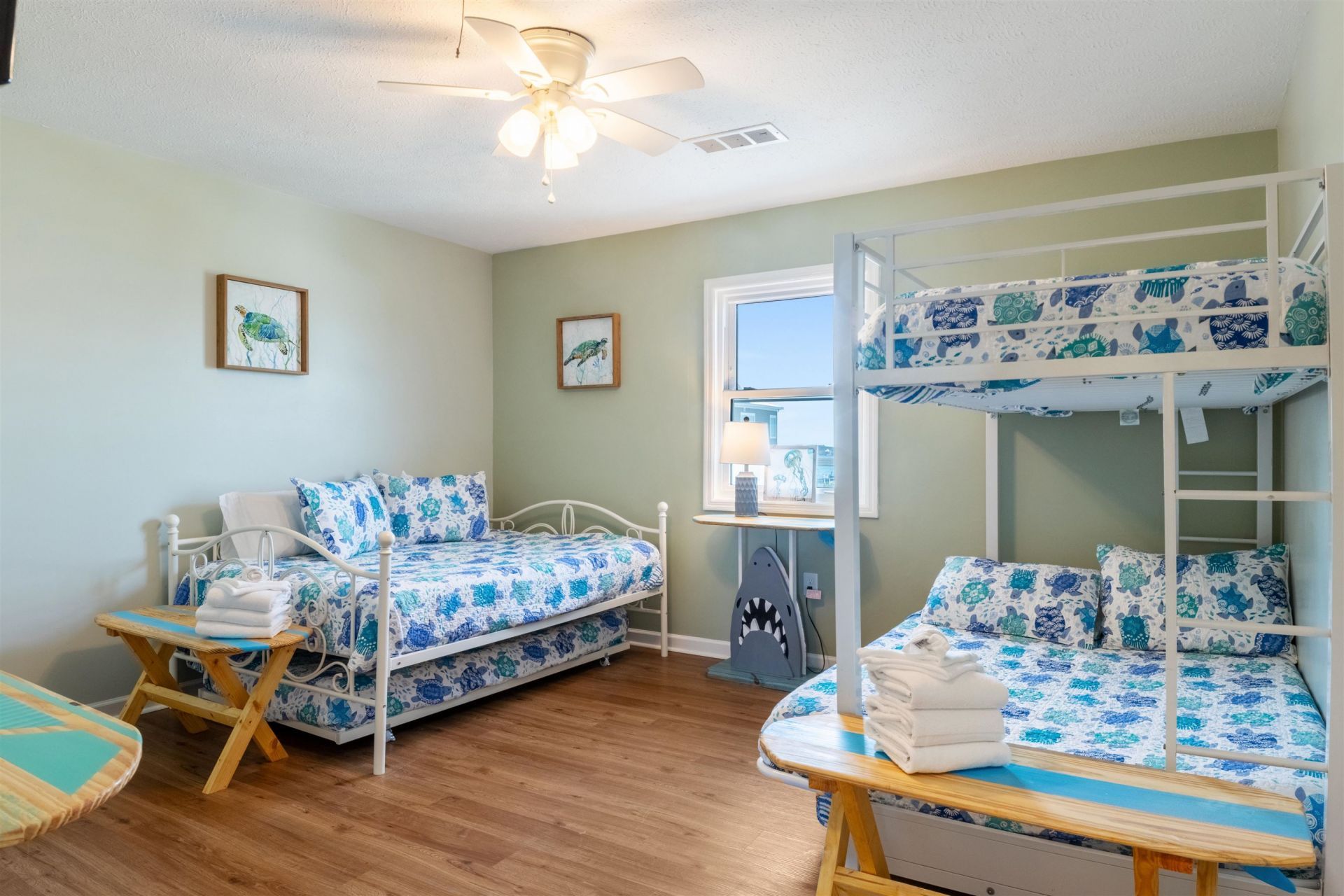 2045 S Waccamaw Dr.  Photo 27