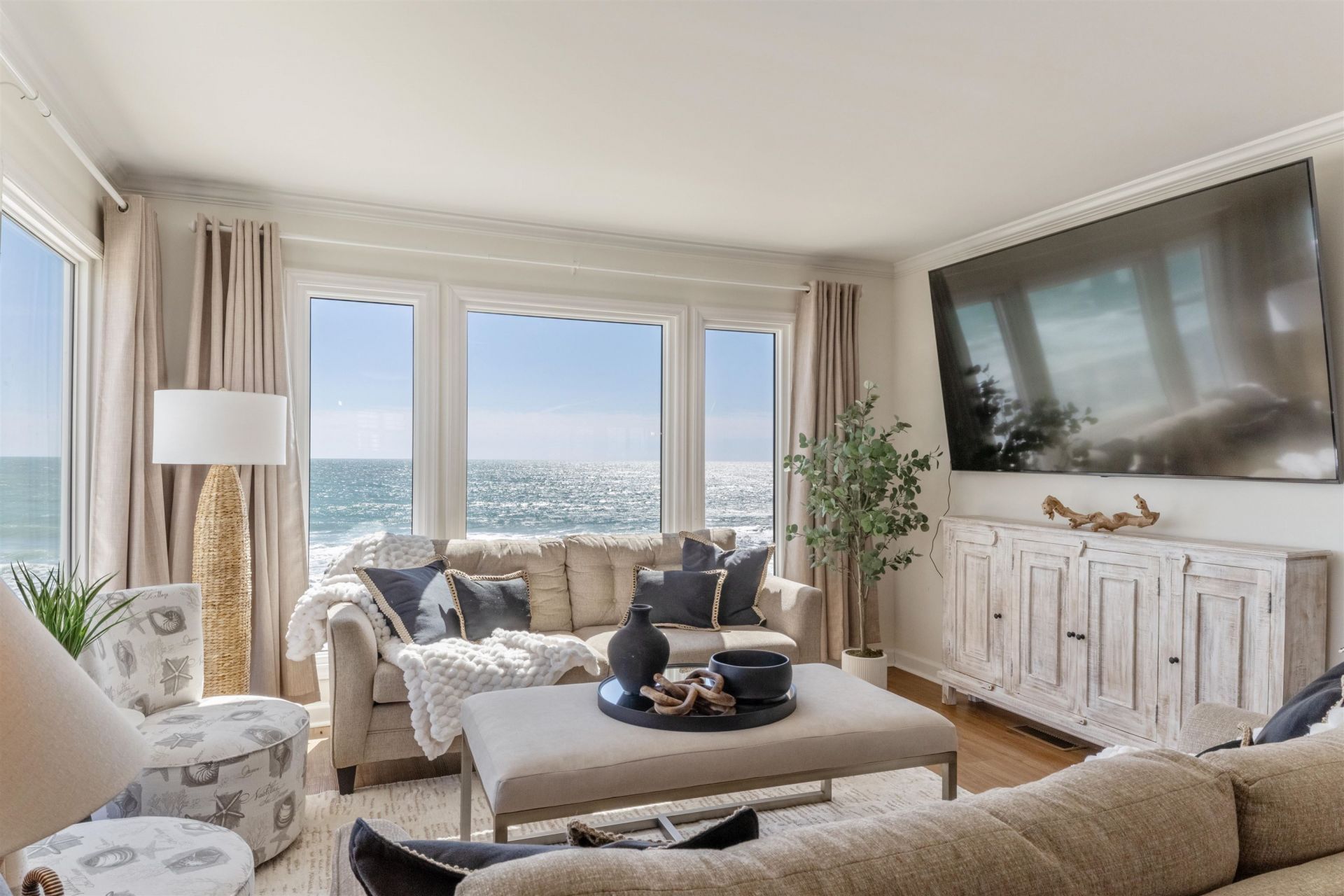 2045 S Waccamaw Dr.  Photo 8