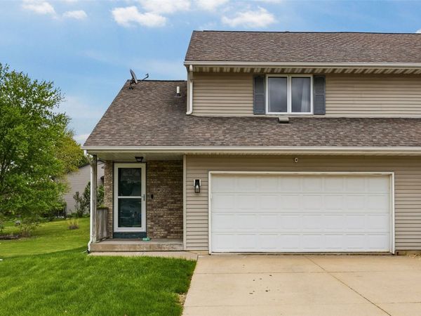1427 Kodiak Court , Coralville, IA 52241