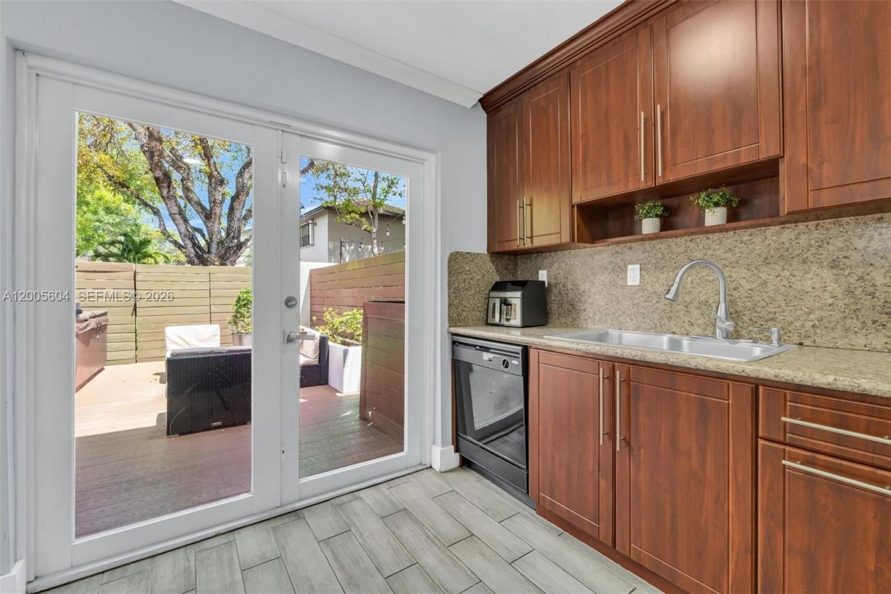 11159 SW 154th Pl , Miami, FL 33196 Photo