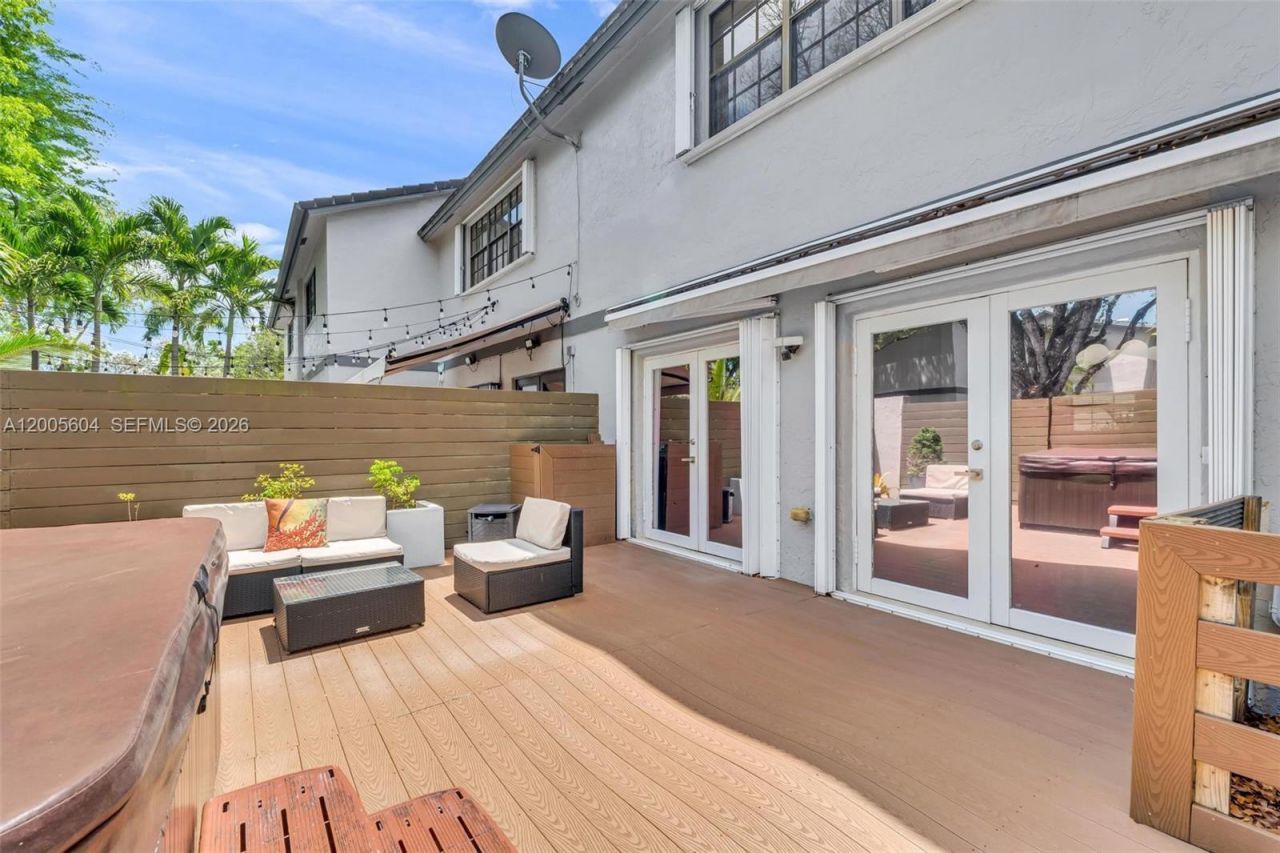 11159 SW 154th Pl , Miami, FL 33196 Photo