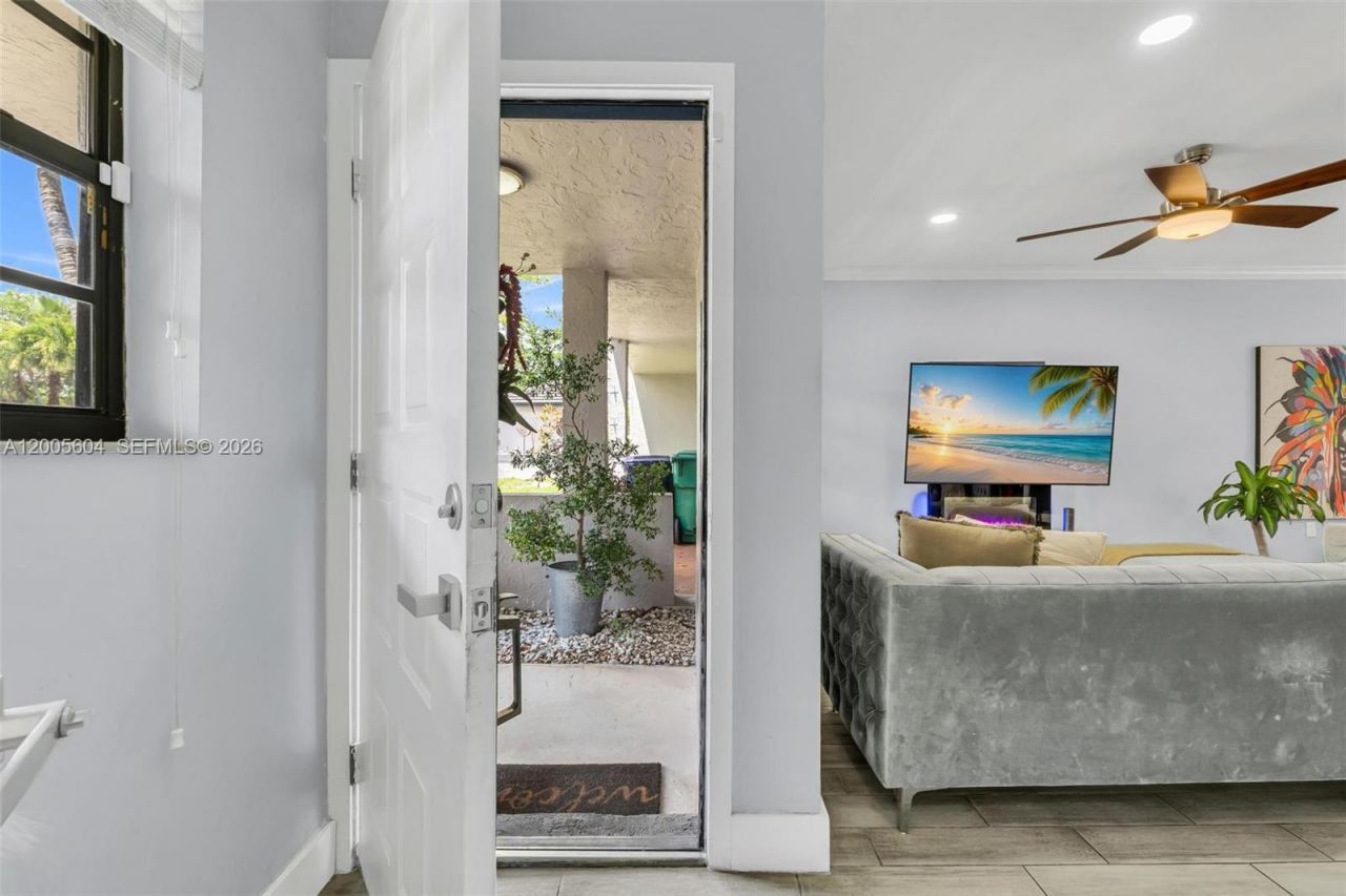 11159 SW 154th Pl , Miami, FL 33196 Photo