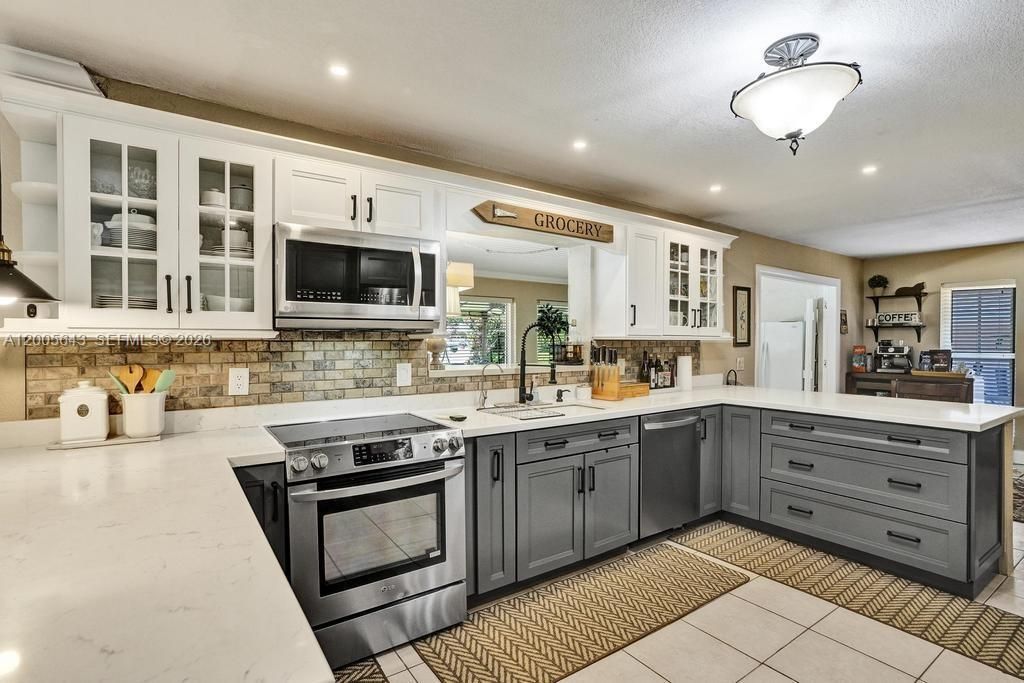 4981 SW 186th Ave, Southwest Ranches, FL 33332 Photo