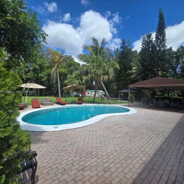 4981 SW 186th Ave, Southwest Ranches, FL 33332 Photo
