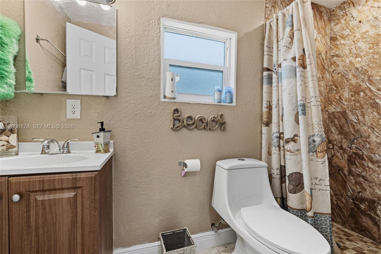 1132 W 71st St , Hialeah, FL 33014 Photo