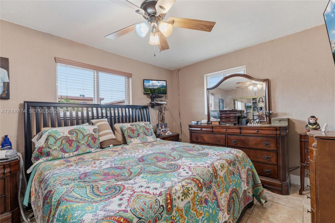 1132 W 71st St , Hialeah, FL 33014 Photo