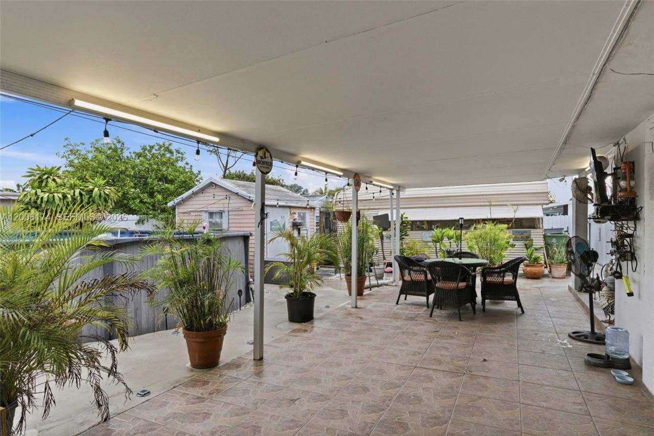 1132 W 71st St , Hialeah, FL 33014 Photo