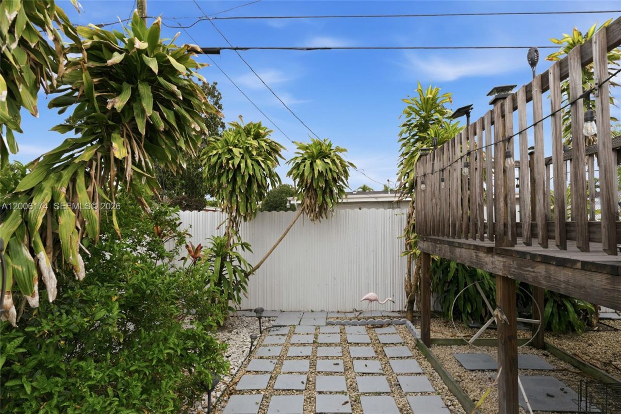 1132 W 71st St , Hialeah, FL 33014 Photo