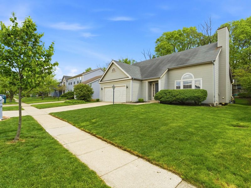 5994 Abbey Church Road, Dublin, OH 43017 Photo 2