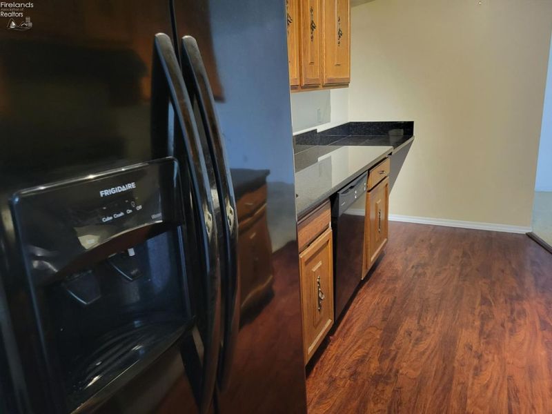 1305 S Lake Wilmer Drive, Unit 303A, Sandusky, OH 44870 Photo 5