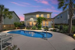 425 Cherrybark Oak Street photo 4