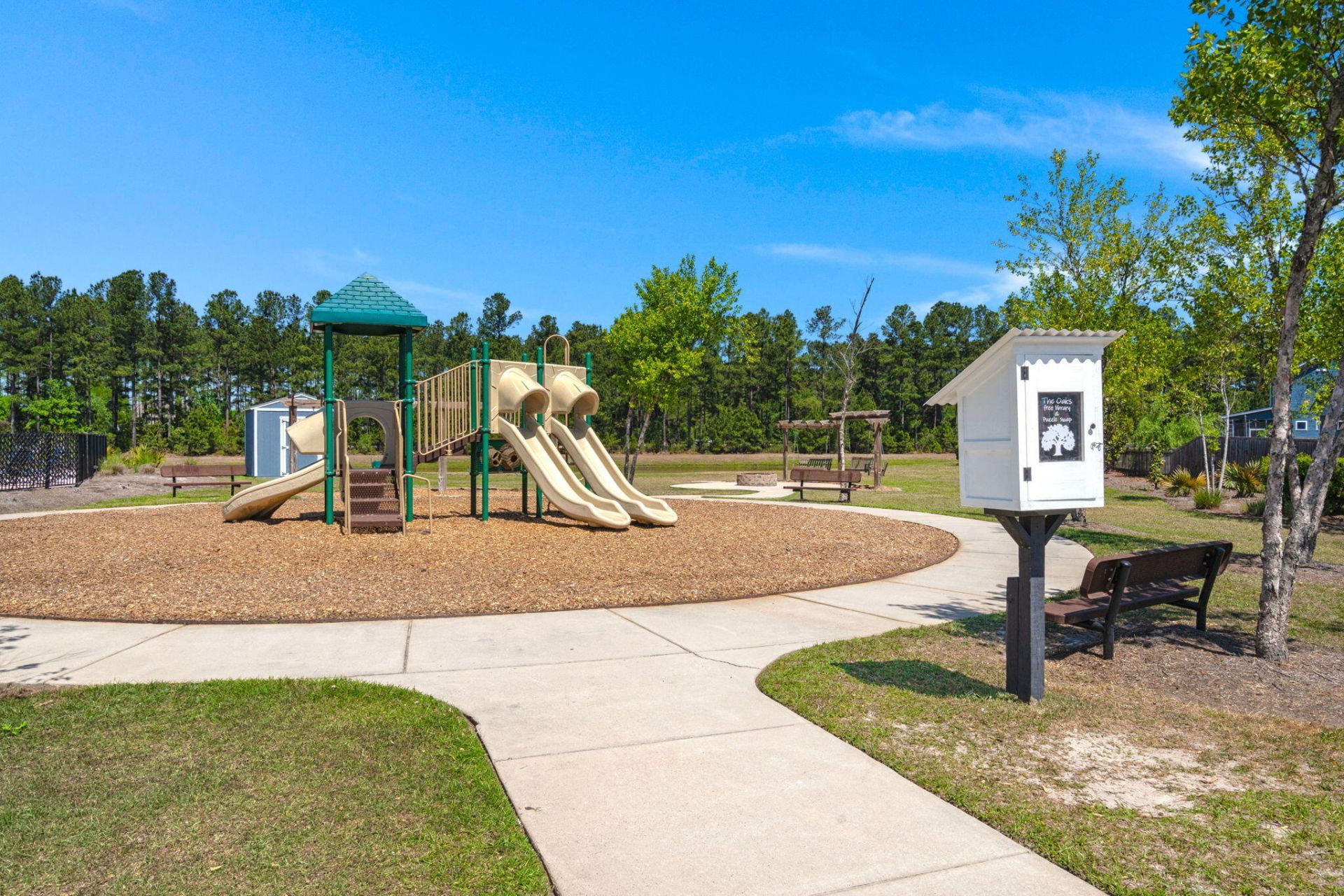 425 Cherrybark Oak Street Photo 63