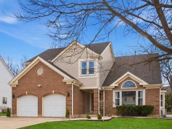 2936 Sandalwood Road, Buffalo Grove, IL 60089