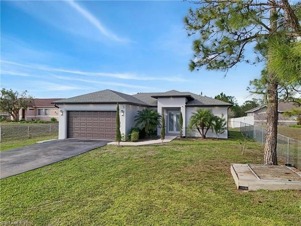 2661 43rd AVE NE, NAPLES, FL 34120