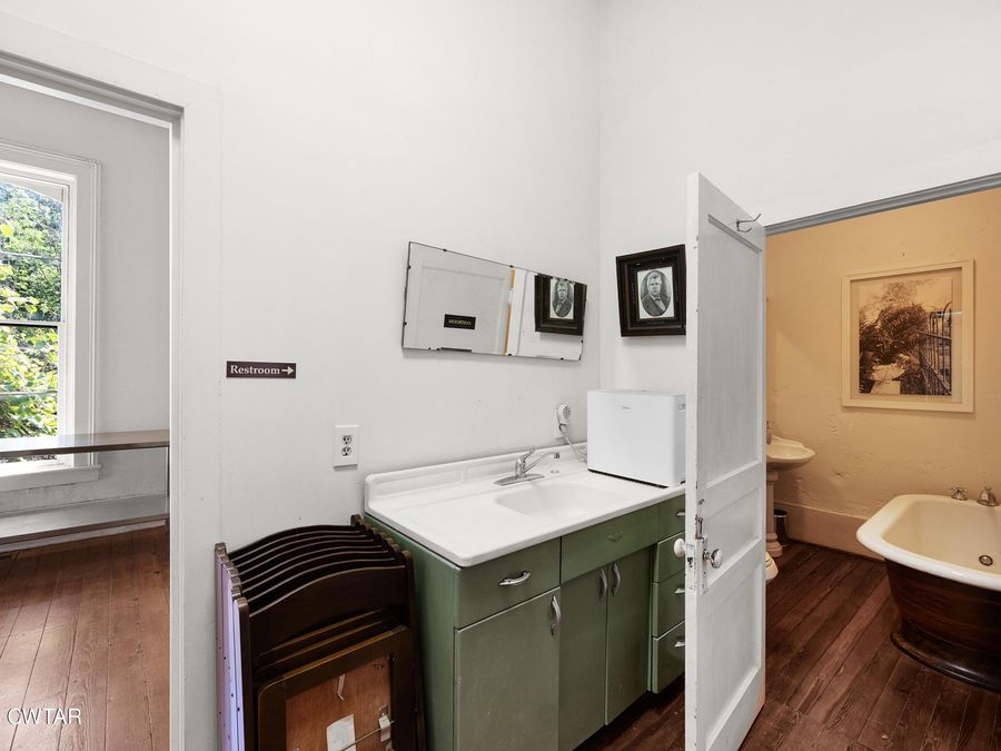 Property Image 38
