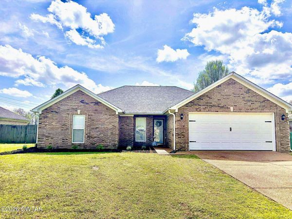 108 Paulmerston Drive , Medina, TN 38355