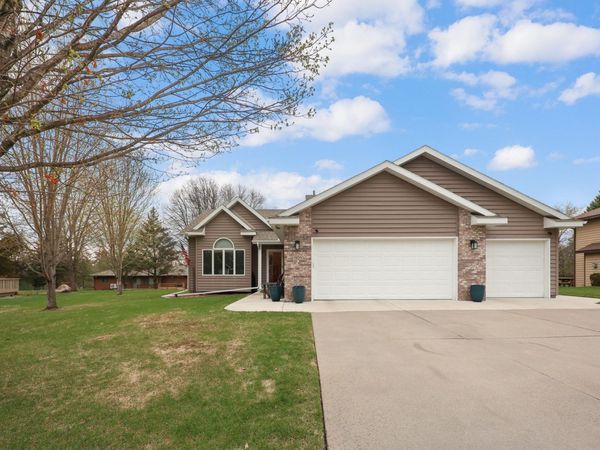 1909 Prairie Hill Road , Saint Cloud, MN 56301
