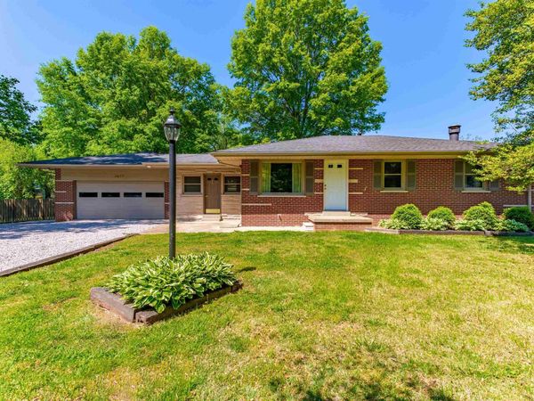 6077 Grand River Road, Newburgh, IN 47630