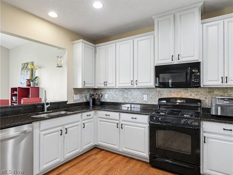 3127 Liberty Ledges Drive, Twinsburg, OH 44087 Photo 14