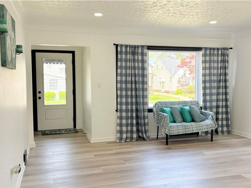 3321 Ralph Avenue, Cleveland, OH 44109 Photo 2