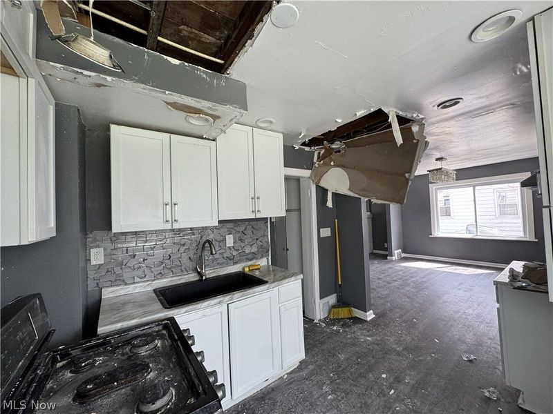 888 Medford Road, Cleveland Heights, OH 44121 Photo 12