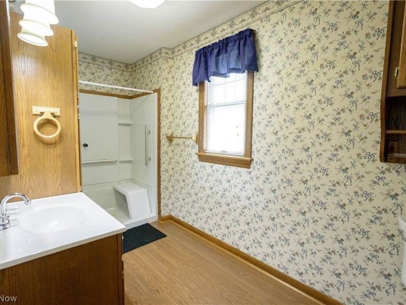 518 Hoover Place SE, Hartville, OH 44632 Photo 22