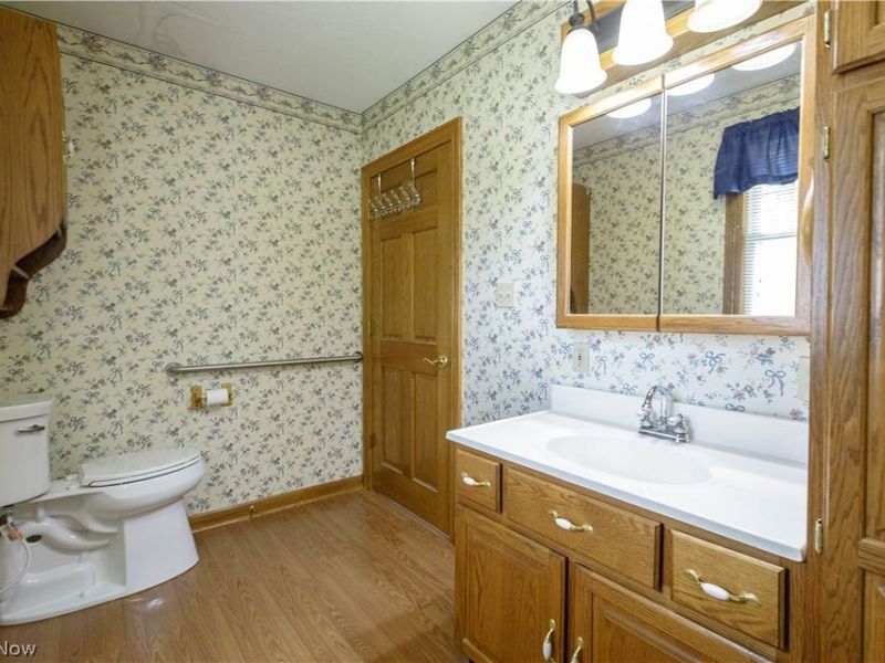 518 Hoover Place SE, Hartville, OH 44632 Photo 23