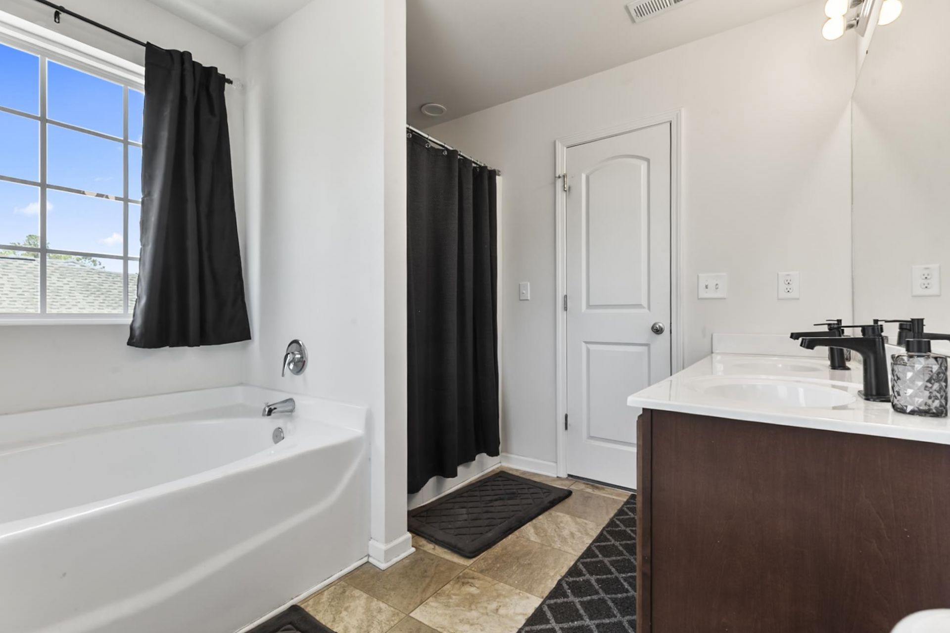 317 Long Meadow Dr. Photo 25