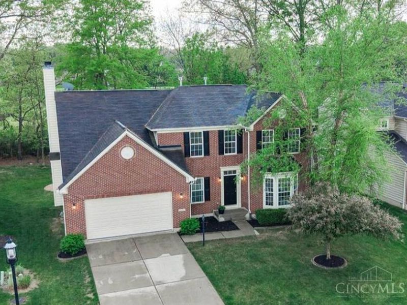 1727 Amberwood Way, Hamilton Twp, OH 45039 Photo 1