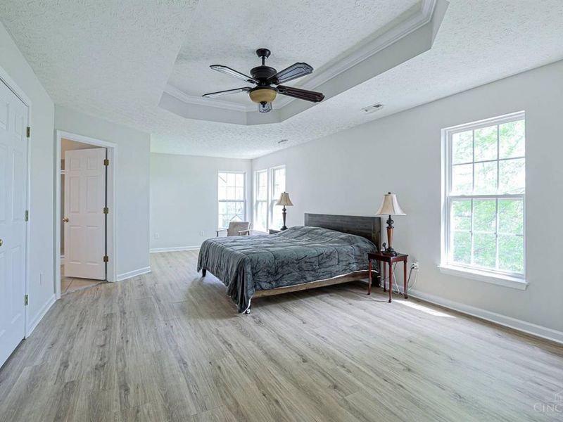 1727 Amberwood Way, Hamilton Twp, OH 45039 Photo 12