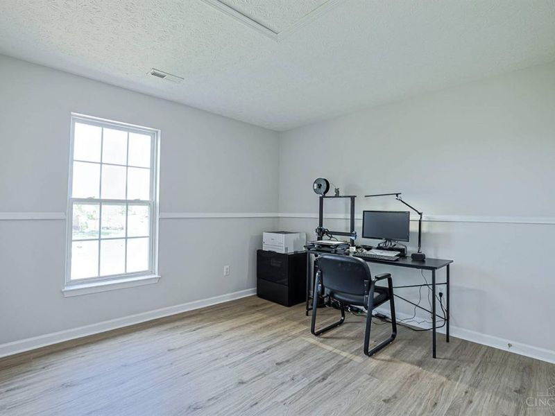 1727 Amberwood Way, Hamilton Twp, OH 45039 Photo 17