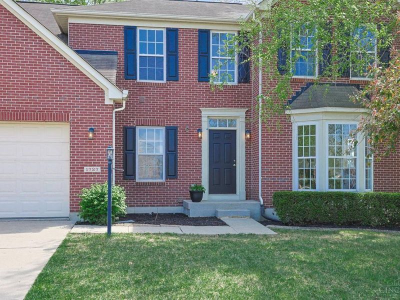 1727 Amberwood Way, Hamilton Twp, OH 45039 Photo 3