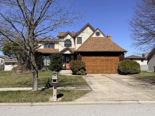 1604 W 99th Place , Crown Point, IN 46307