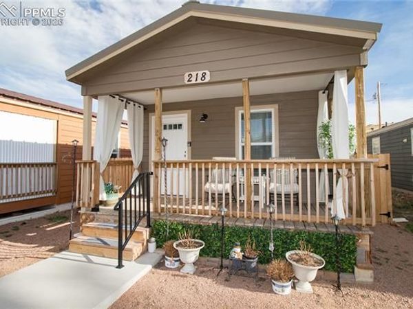 218 W Thurlow Avenue, Cripple Creek, CO 80813
