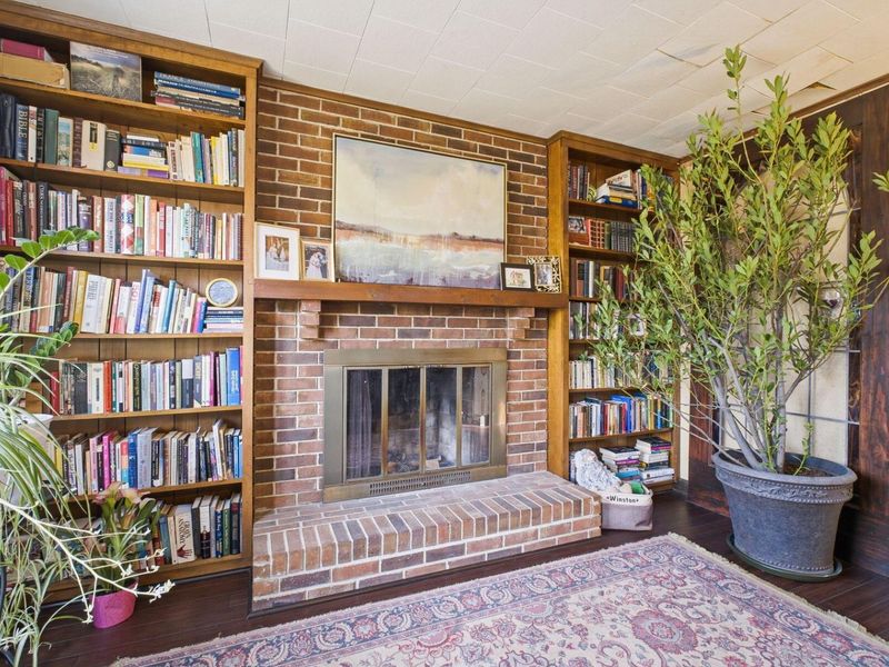 1002 S Cassingham Road, Columbus, OH 43209 Photo 19