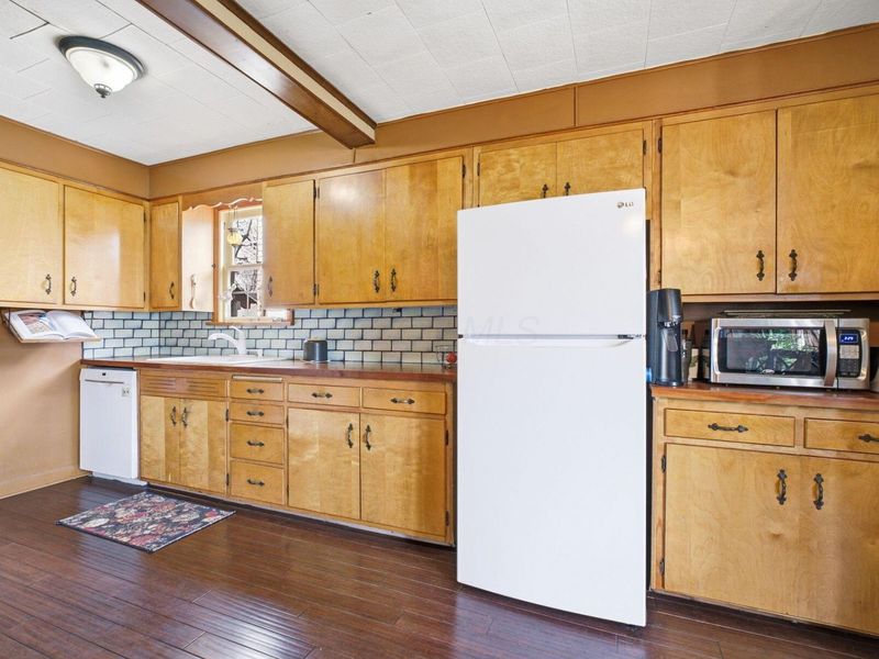 1002 S Cassingham Road, Columbus, OH 43209 Photo 26