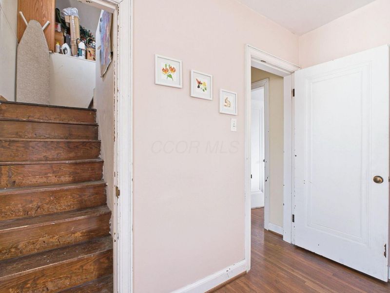 1002 S Cassingham Road, Columbus, OH 43209 Photo 43