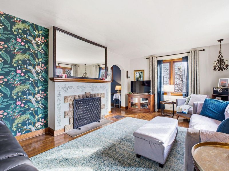 1002 S Cassingham Road, Columbus, OH 43209 Photo 9
