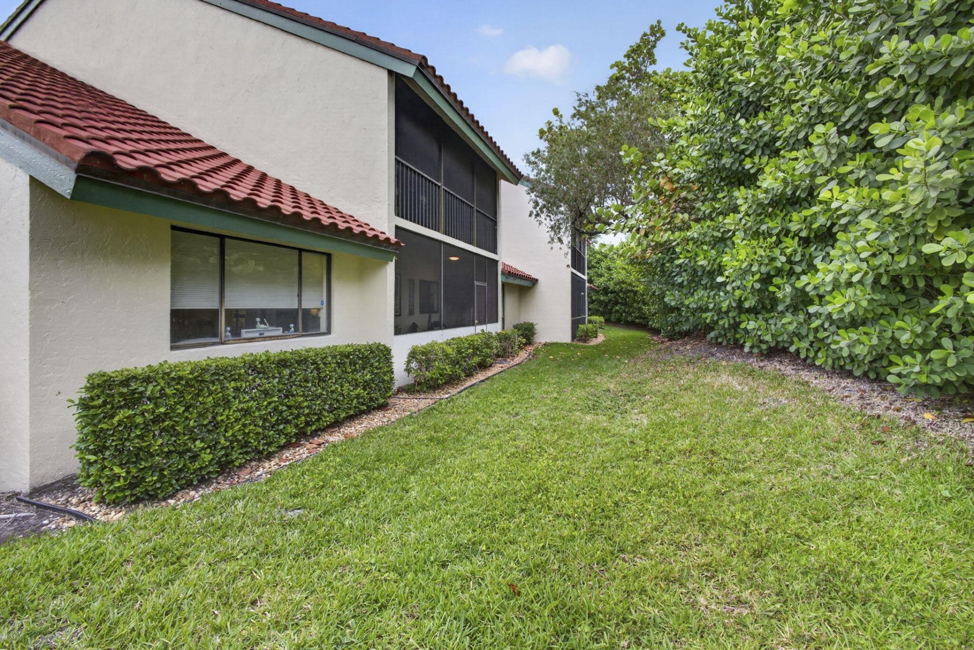 23 Lexington Lane W, Unit B, Palm Beach Gardens, FL 33418 Photo
