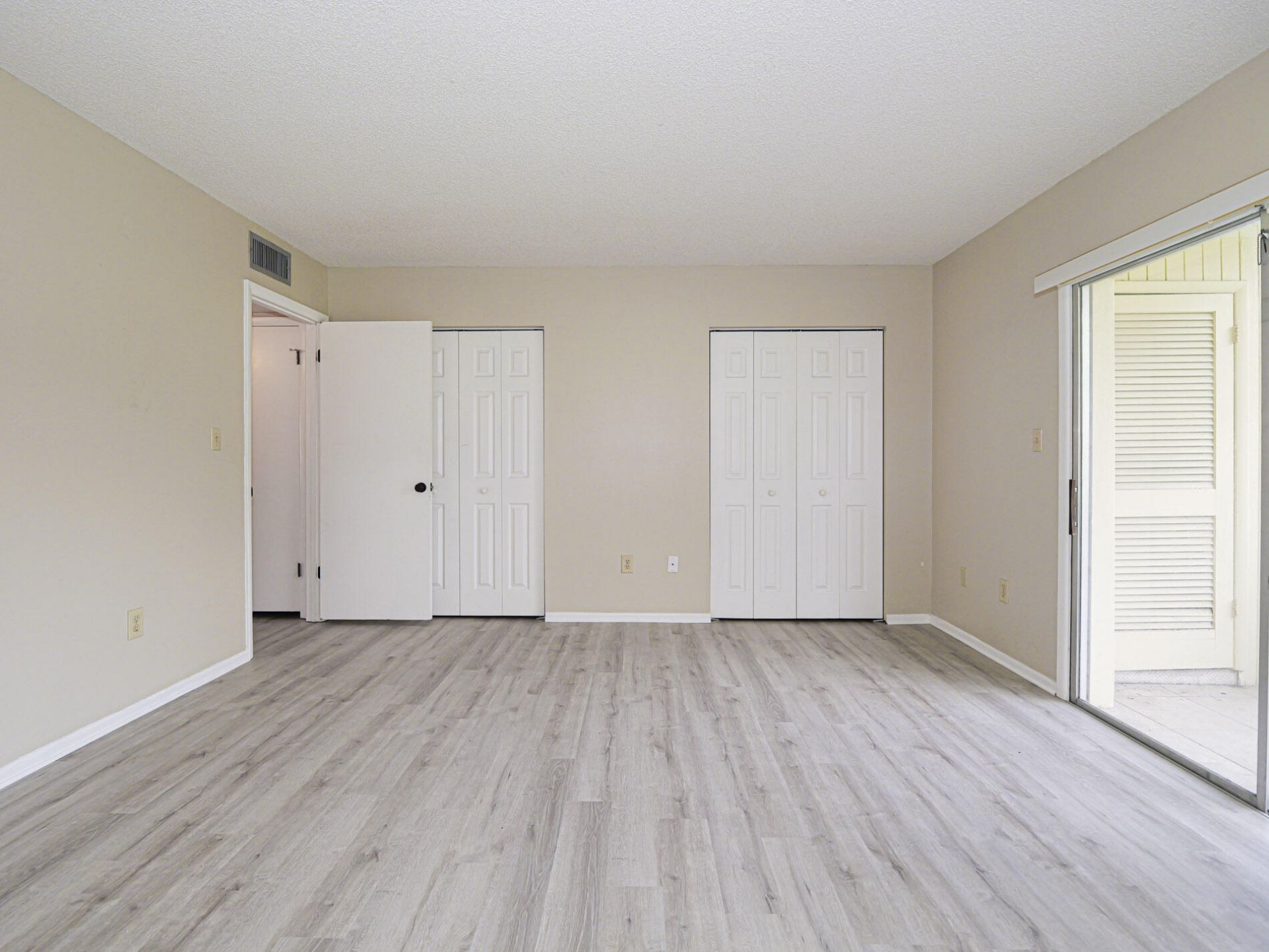 4 Vista Palm Lane, Unit 105, Vero Beach, FL 32962 Photo